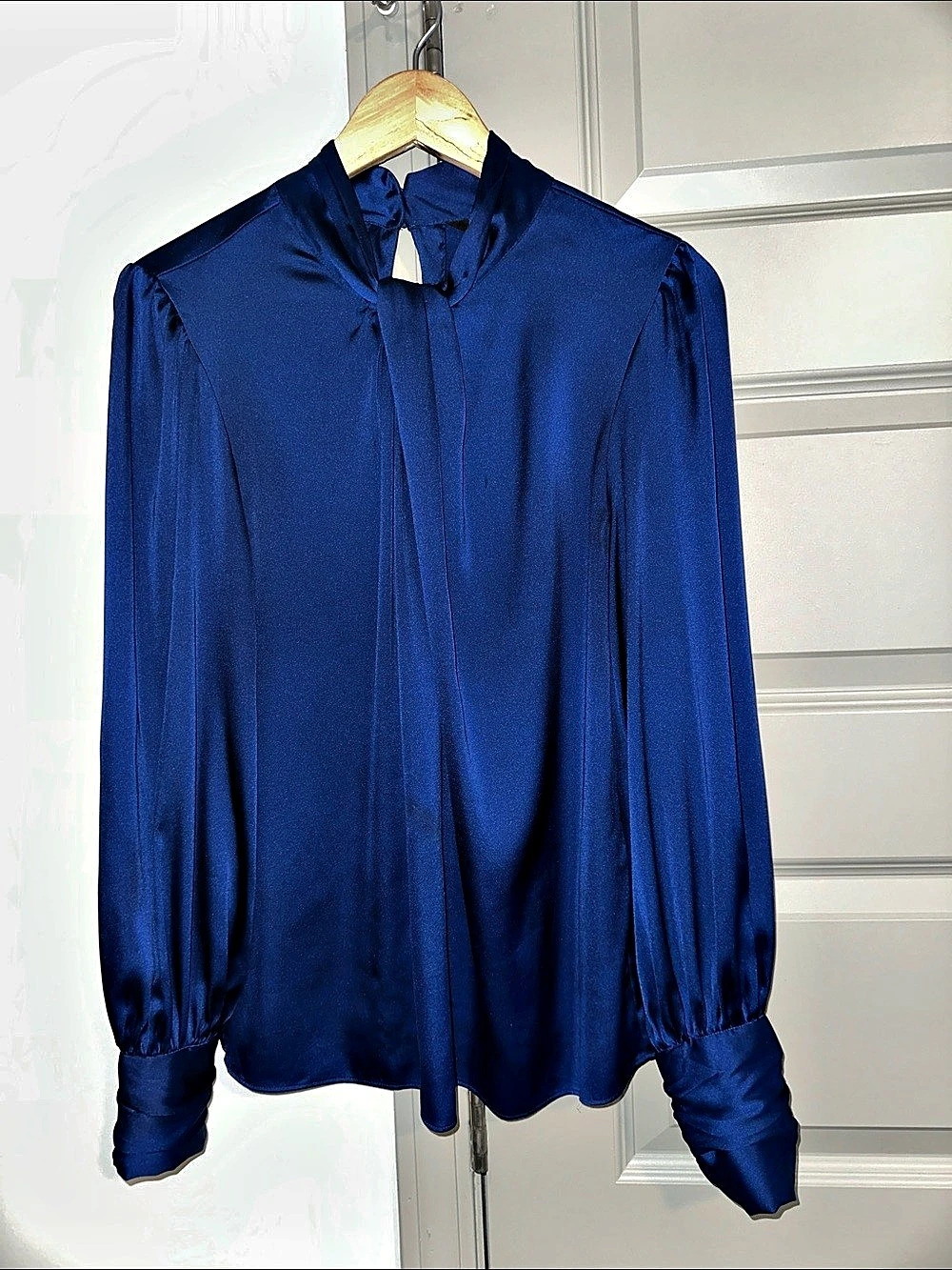 White House Black Market Twisted Neck Satin Blouse Blue Size 10